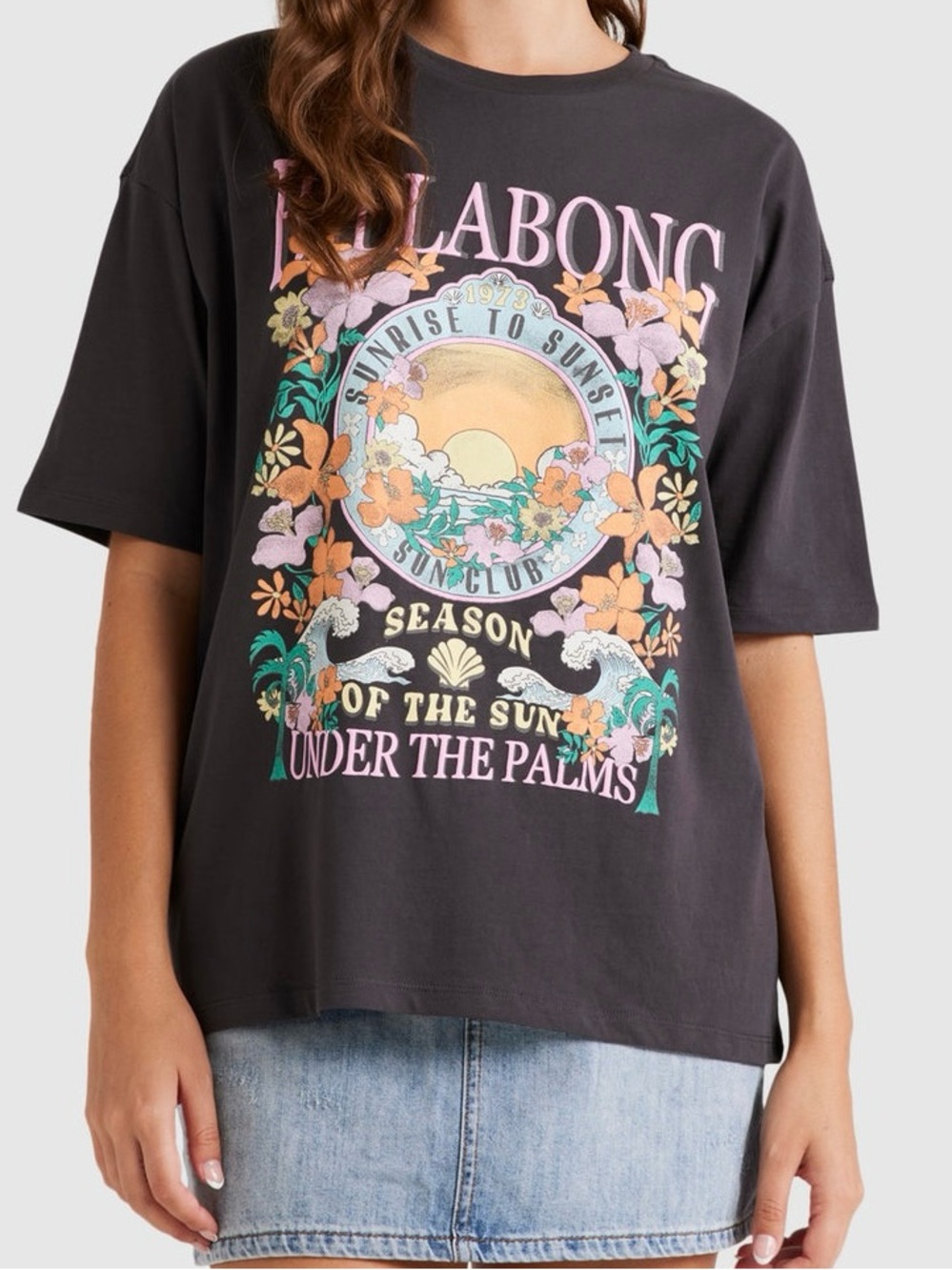 Oversized Billabong Charcoal Graphic Tee with Pastel Sunset Print